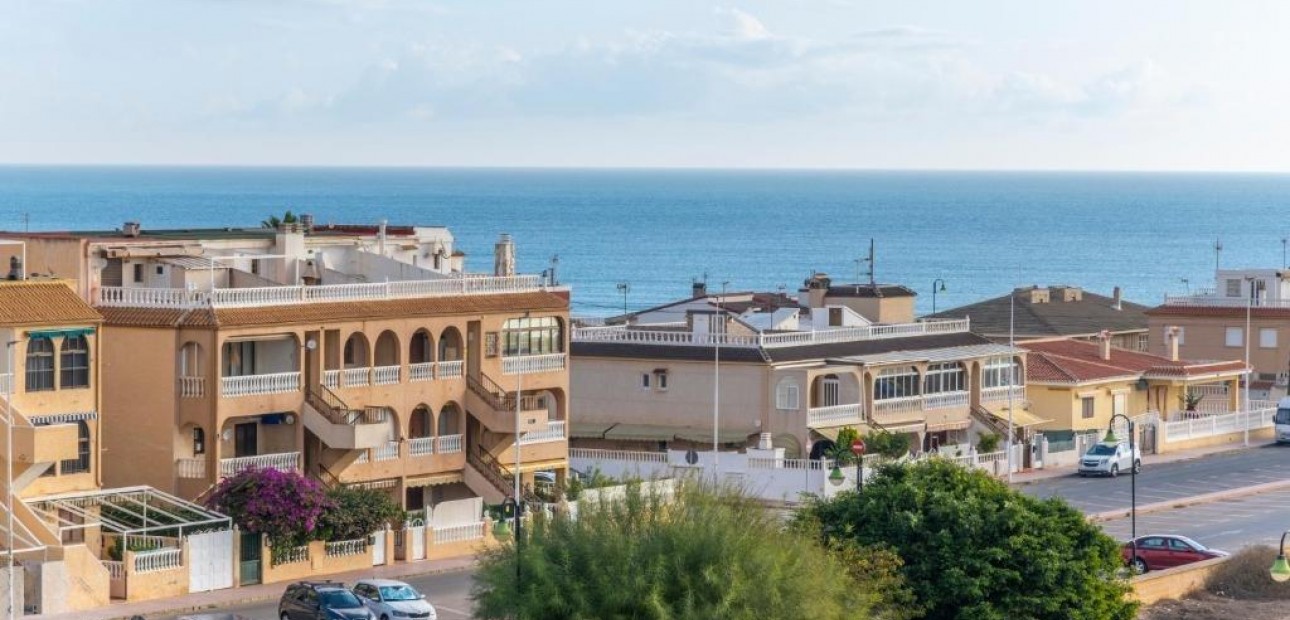 Venta - Apartamento / piso -
Torrevieja - Los Europeos