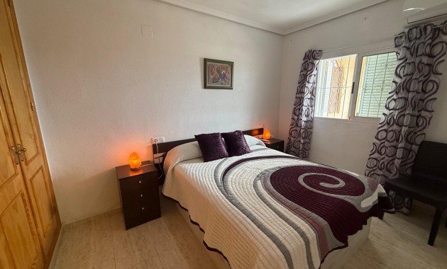 Venta - Apartamento / piso -
Torrevieja - Los Europeos