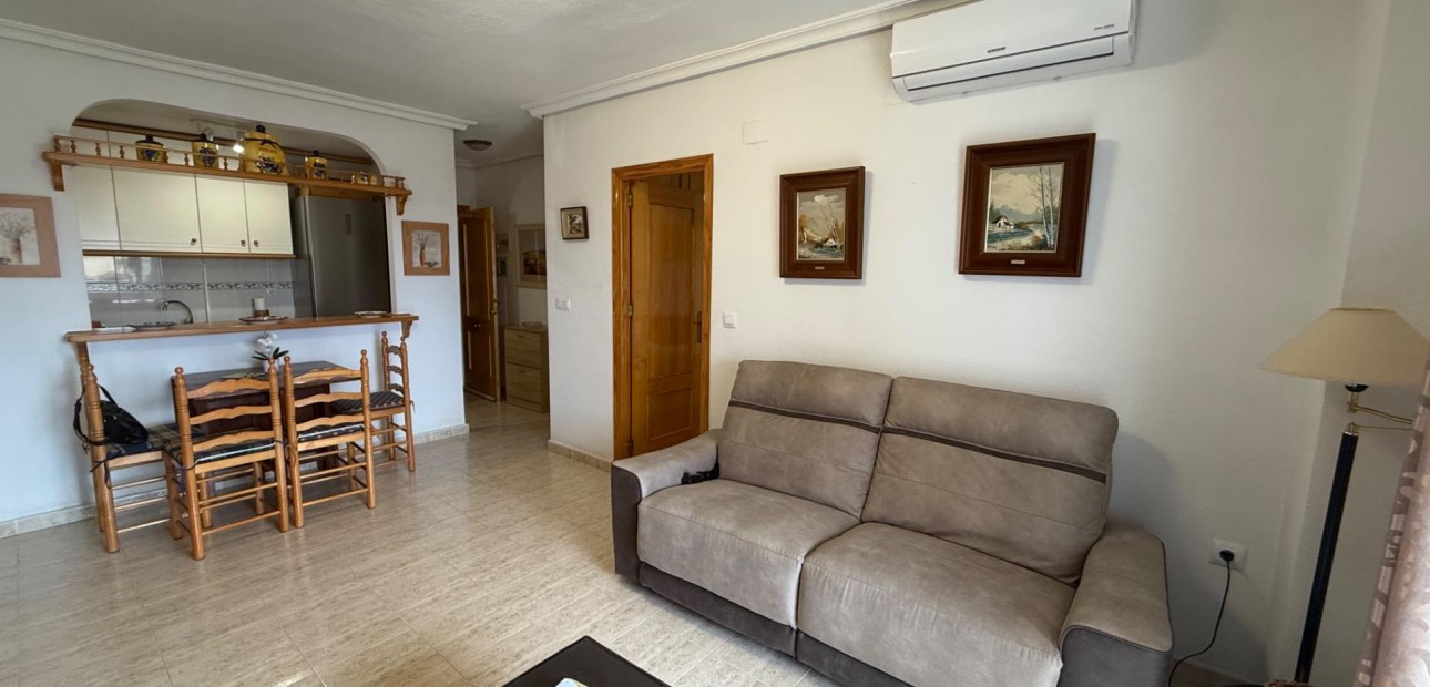 Venta - Apartamento / piso -
Torrevieja - Los Europeos