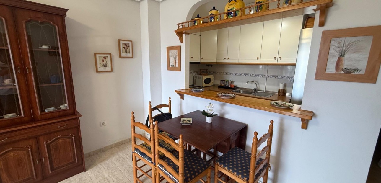 Venta - Apartamento / piso -
Torrevieja - Los Europeos