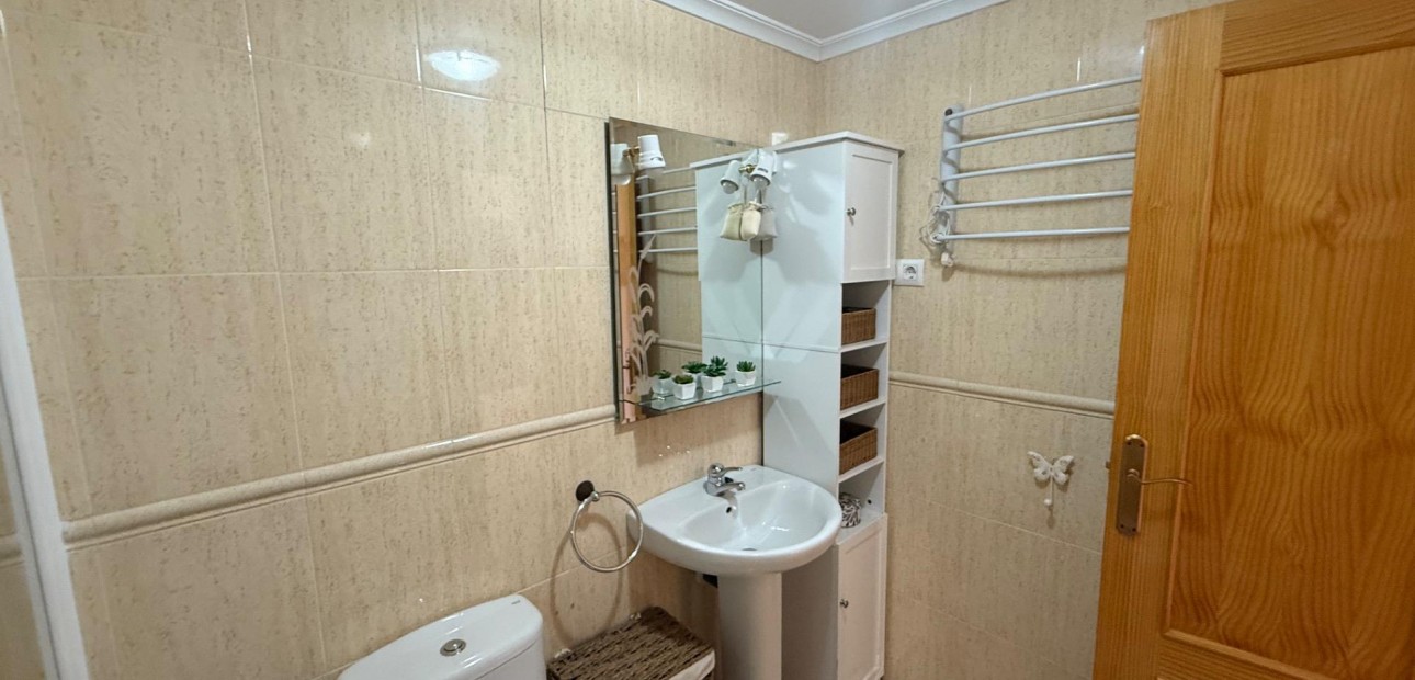 Venta - Apartamento / piso -
Torrevieja - Los Europeos