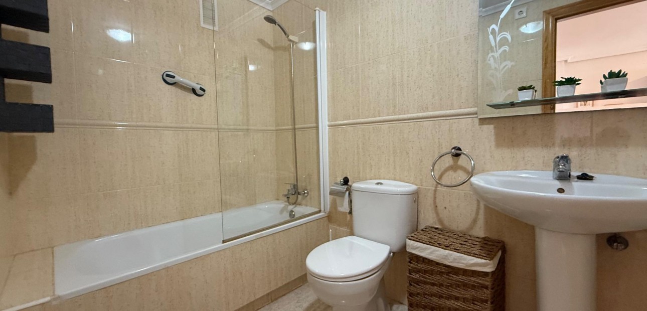 Venta - Apartamento / piso -
Torrevieja - Los Europeos