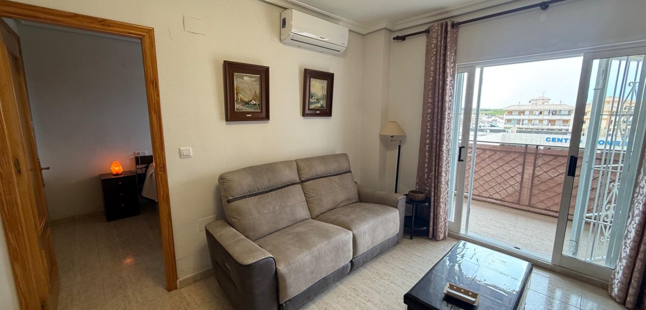 Venta - Apartamento / piso -
Torrevieja - Los Europeos