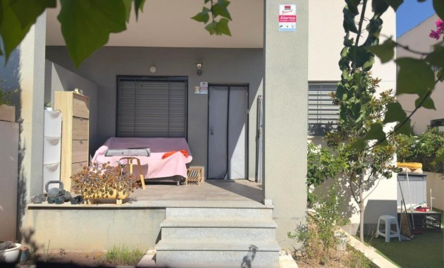Venta - Terraced house -
Torrevieja - Miramar - Torre del Moro