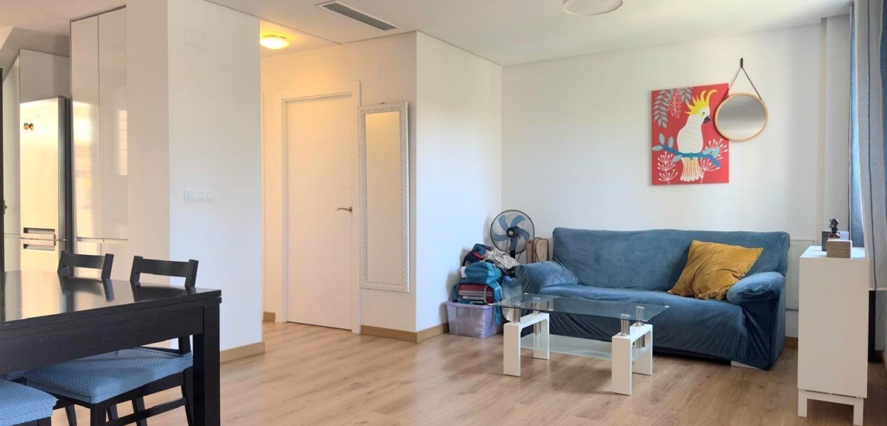 Venta - Terraced house -
Torrevieja - Miramar - Torre del Moro
