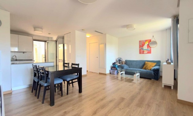 Venta - Terraced house -
Torrevieja - Miramar - Torre del Moro