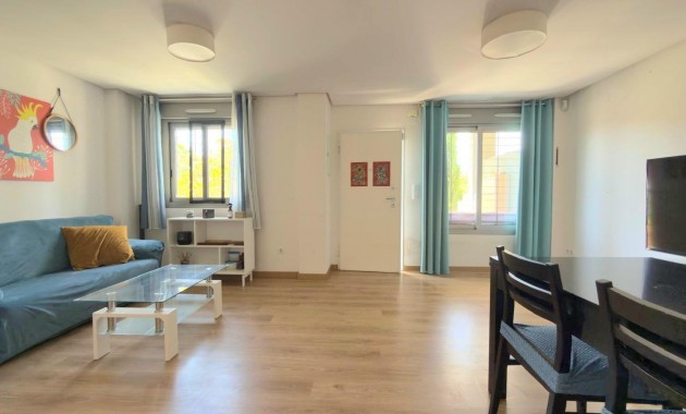 Venta - Terraced house -
Torrevieja - Miramar - Torre del Moro
