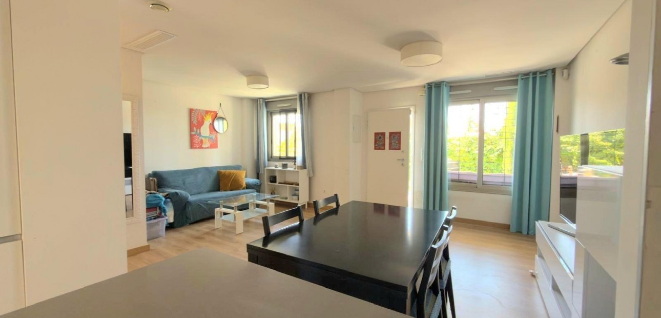 Venta - Terraced house -
Torrevieja - Miramar - Torre del Moro