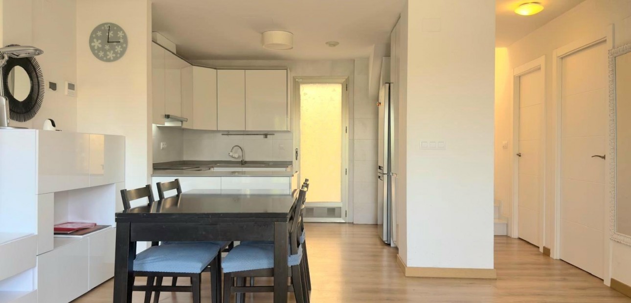 Venta - Terraced house -
Torrevieja - Miramar - Torre del Moro