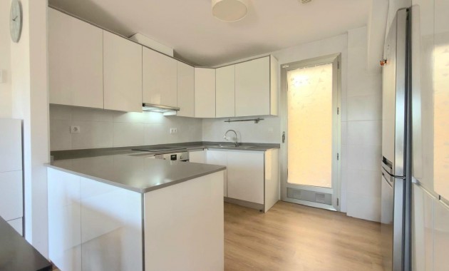Venta - Terraced house -
Torrevieja - Miramar - Torre del Moro