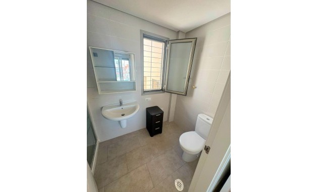 Venta - Terraced house -
Torrevieja - Miramar - Torre del Moro