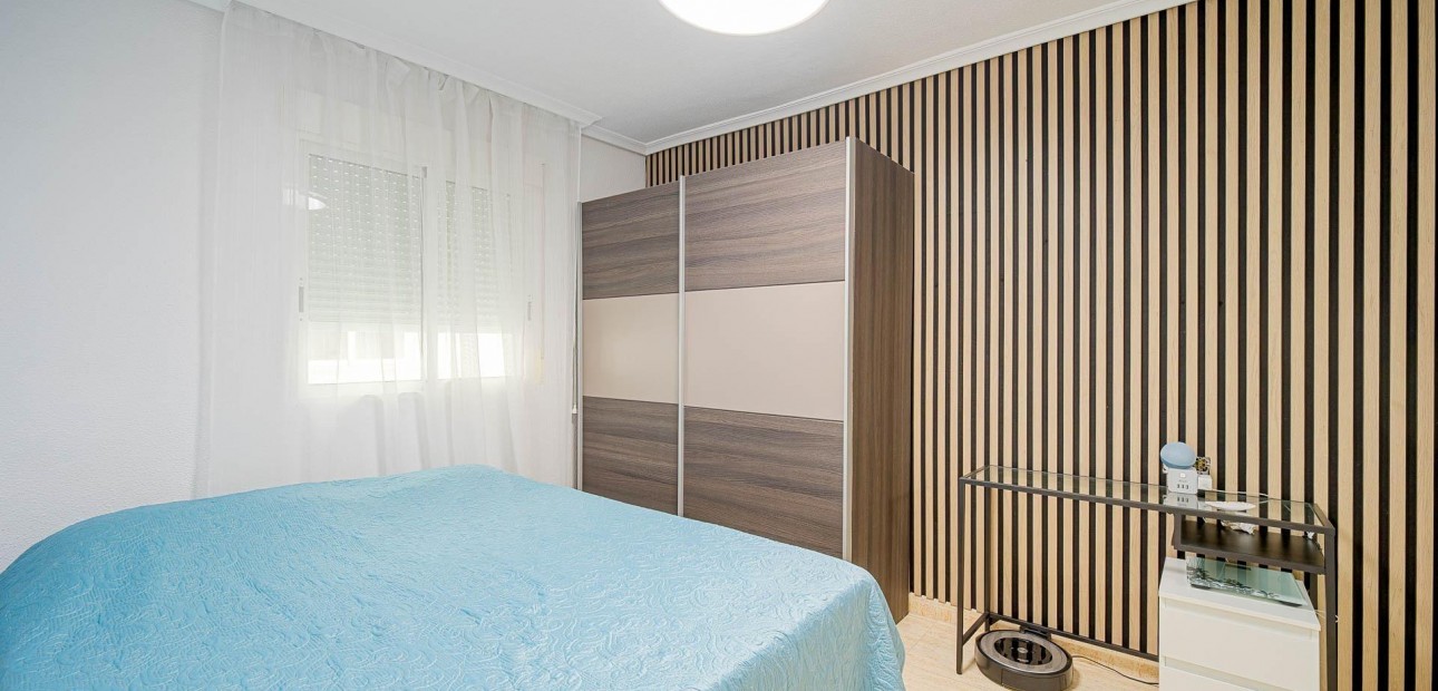 Venta - Apartamento / piso -
Torrevieja - Parque de las Naciones