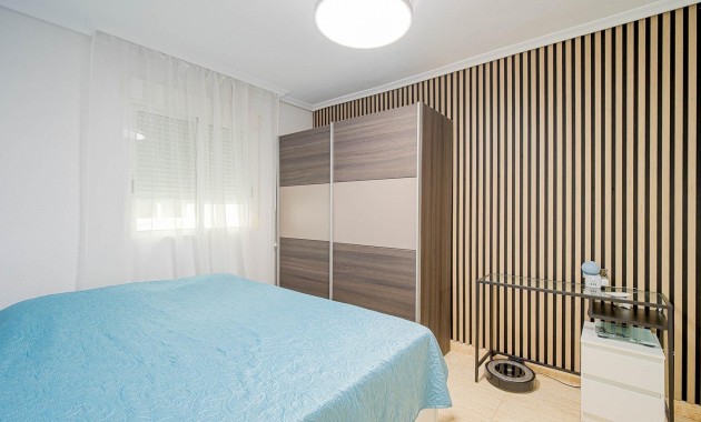 Venta - Apartamento / piso -
Torrevieja - Parque de las Naciones