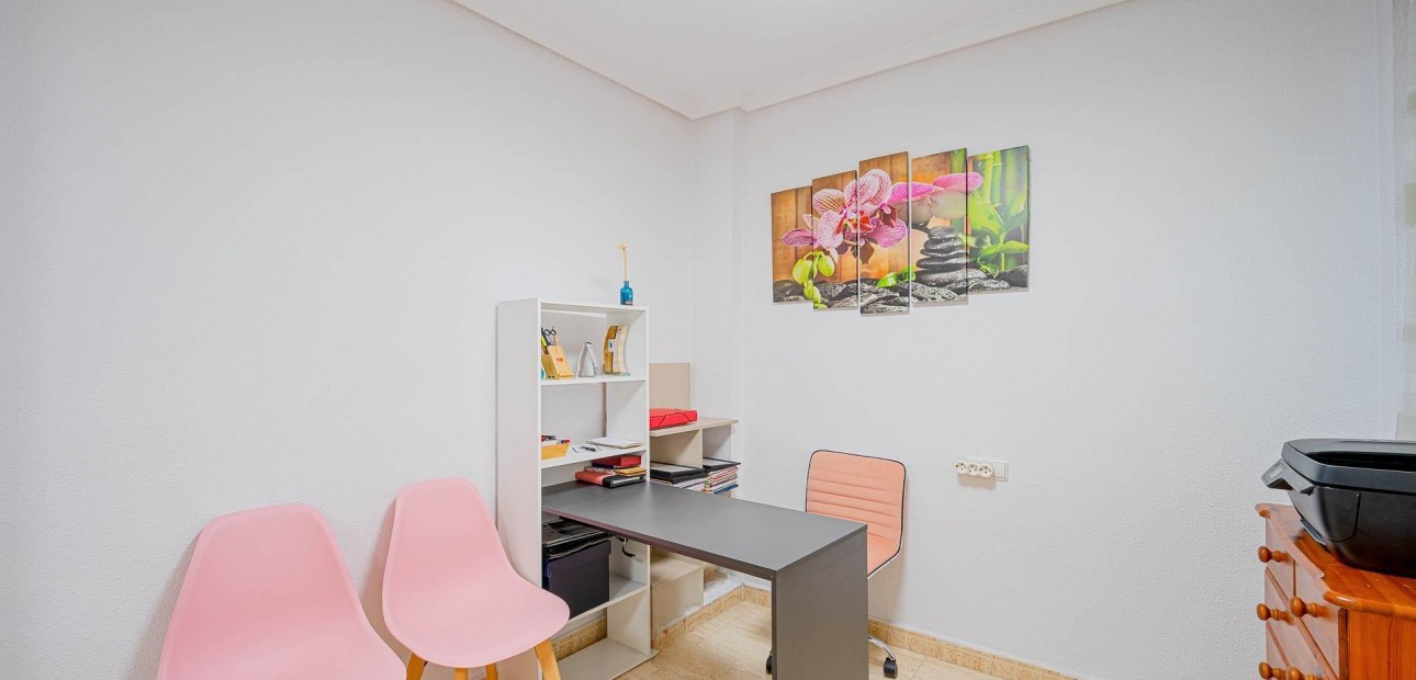 Venta - Apartamento / piso -
Torrevieja - Parque de las Naciones