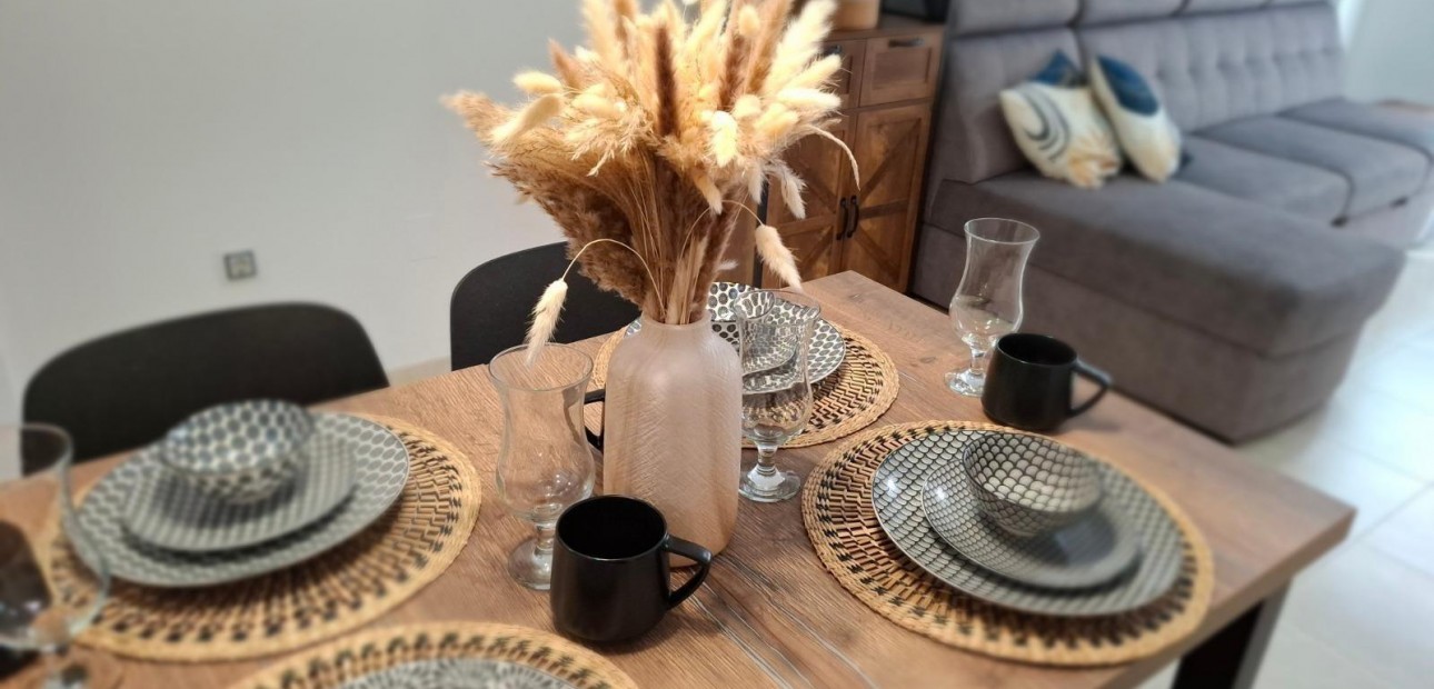 Venta - Apartamento / piso -
Torrevieja - Playa de los locos
