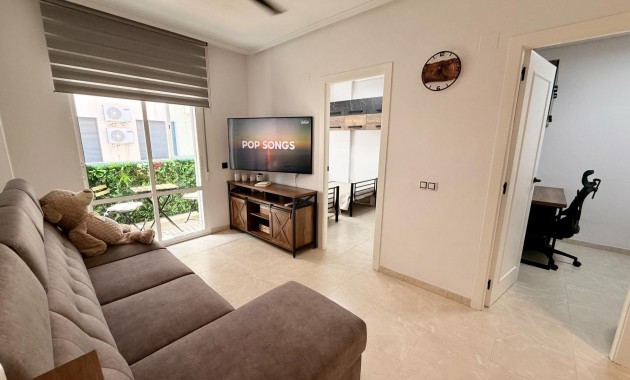 Venta - Apartamento / piso -
Torrevieja - Playa de los locos