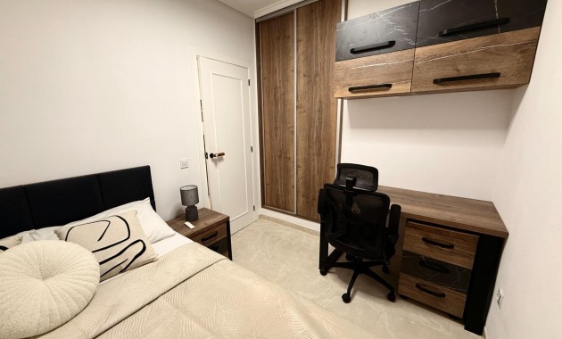 Venta - Apartamento / piso -
Torrevieja - Playa de los locos