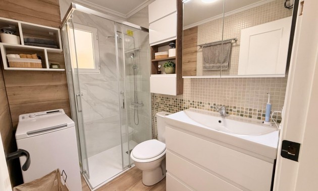 Venta - Apartamento / piso -
Torrevieja - Playa de los locos