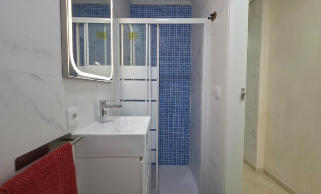 Venta - Apartamento / piso -
Torrevieja - Playa de los locos