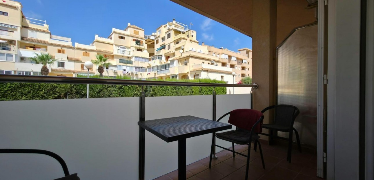 Venta - Apartamento / piso -
Torrevieja - Playa de los locos