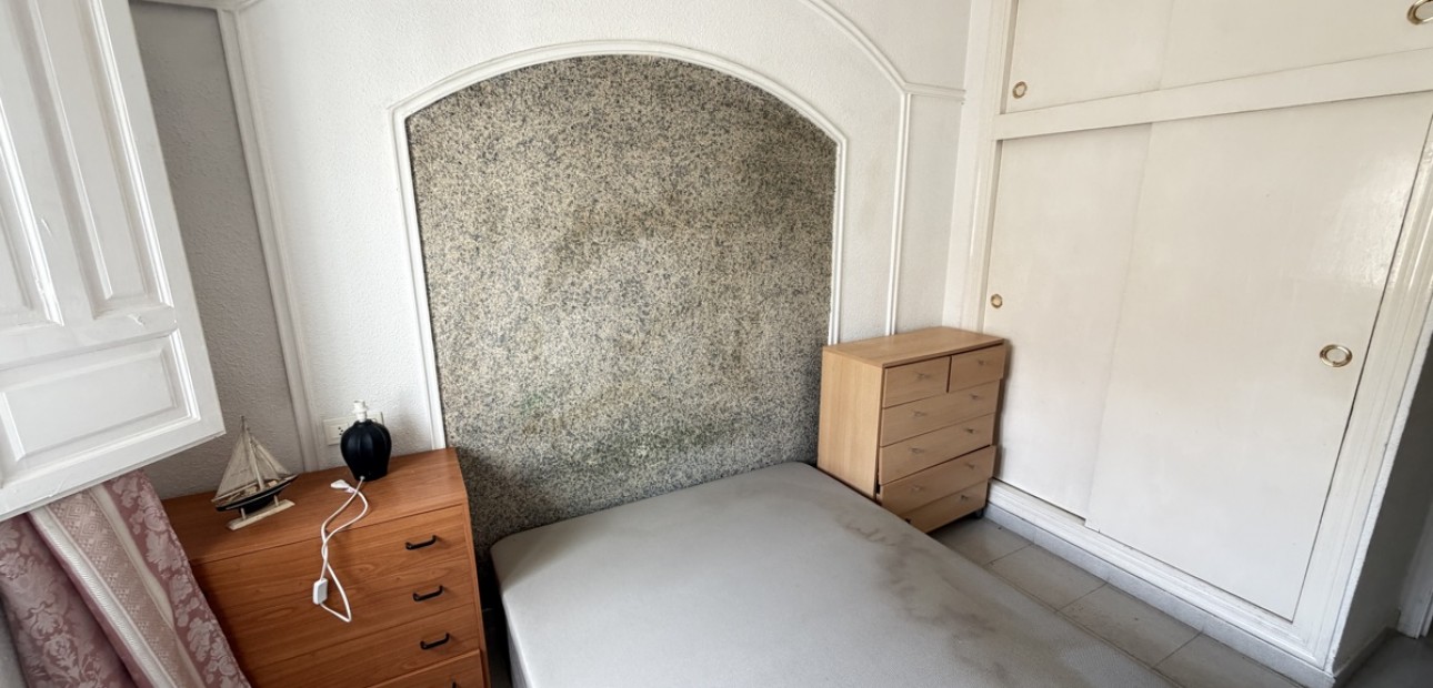 Venta - Apartamento / piso -
Orihuela Costa - La Florida