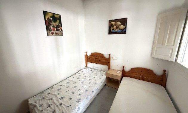 Venta - Apartamento / piso -
Orihuela Costa - La Florida