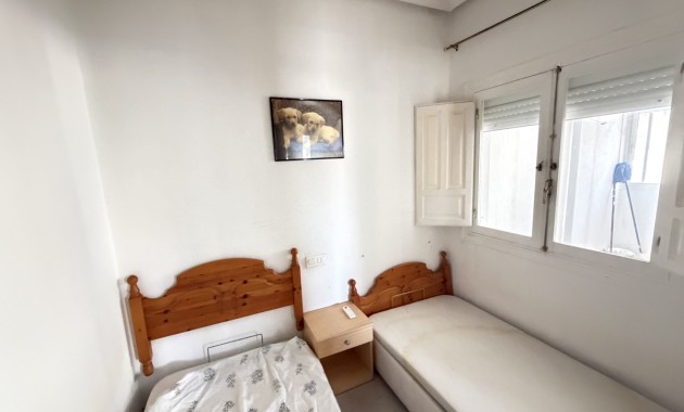 Venta - Apartamento / piso -
Orihuela Costa - La Florida