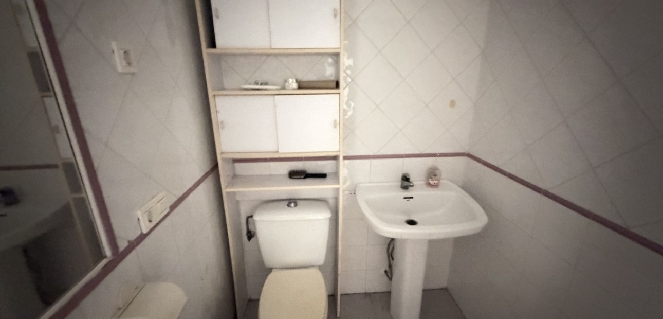 Venta - Apartamento / piso -
Orihuela Costa - La Florida