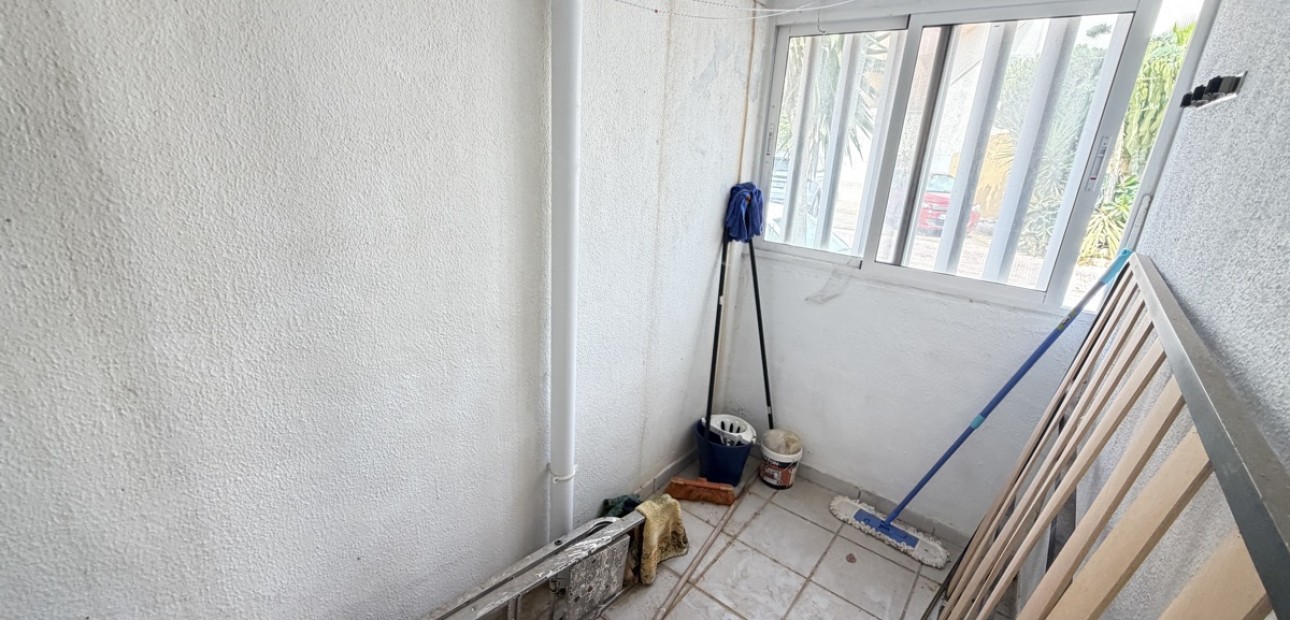 Venta - Apartamento / piso -
Orihuela Costa - La Florida