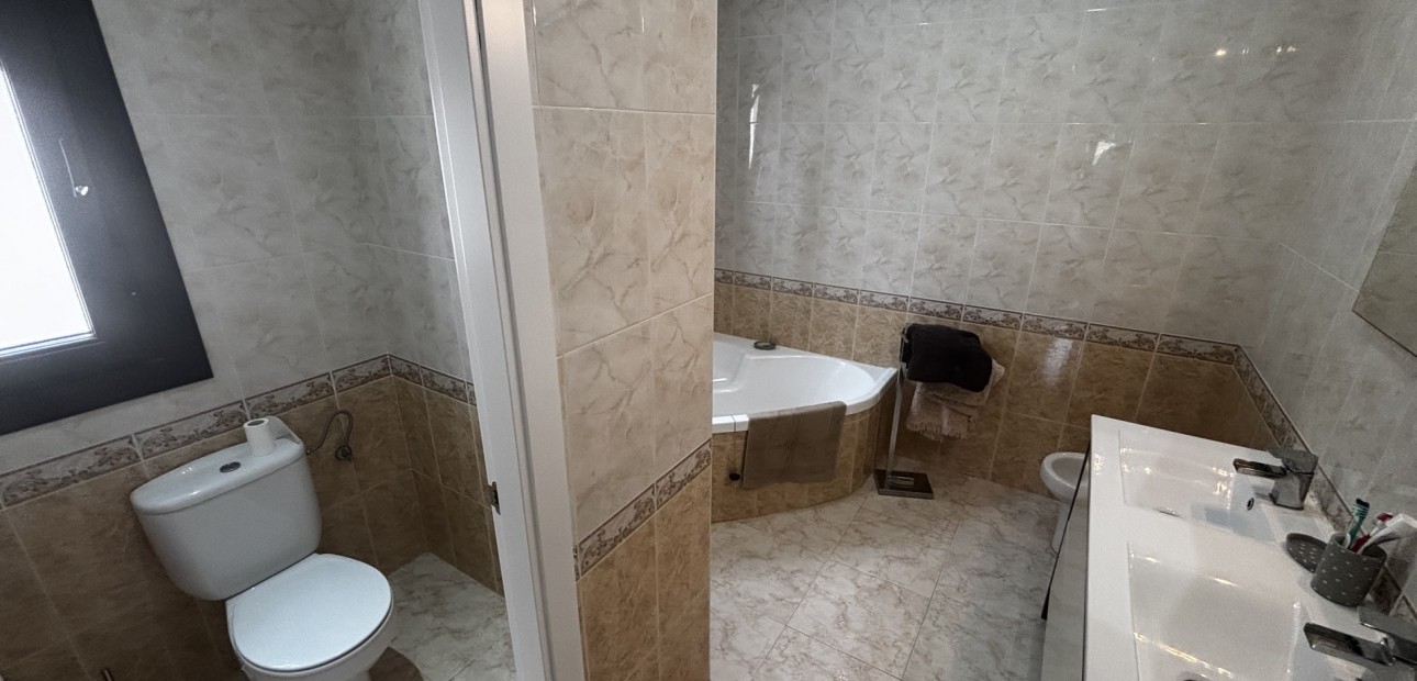 Venta - Detached Villa -
Ciudad Quesada - La Marquesa