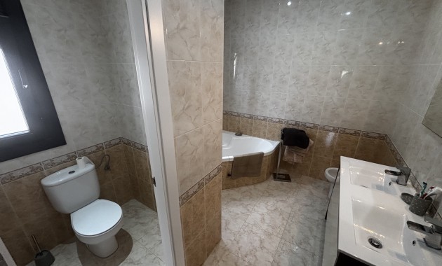 Venta - Detached Villa -
Ciudad Quesada - La Marquesa