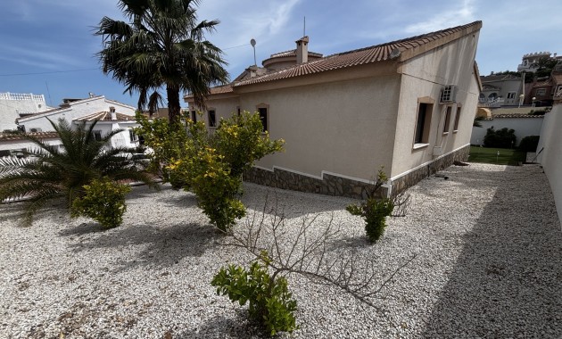 Venta - Detached Villa -
Ciudad Quesada - La Marquesa