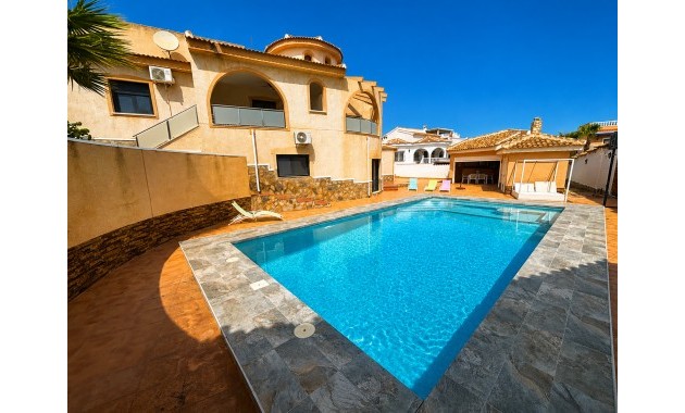 Venta - Detached Villa -
Ciudad Quesada - La Marquesa