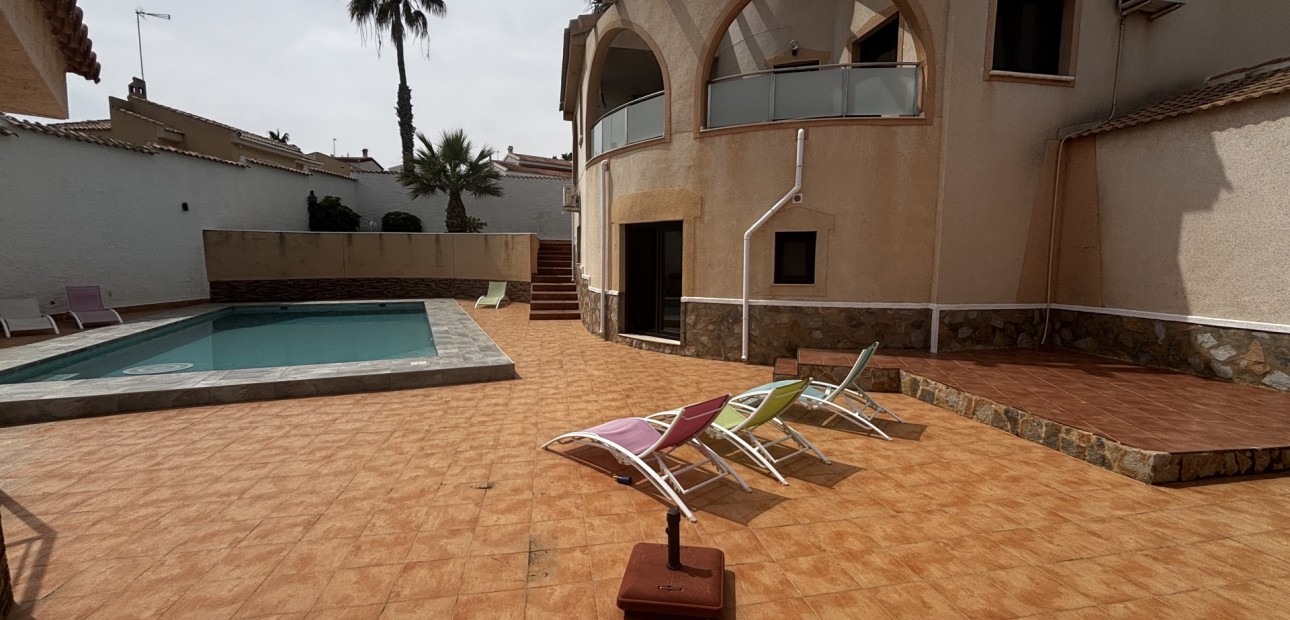 Venta - Detached Villa -
Ciudad Quesada - La Marquesa