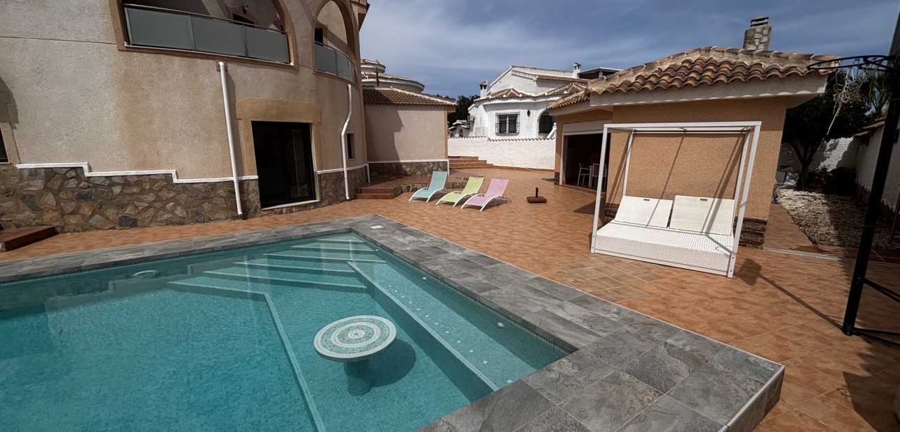 Venta - Detached Villa -
Ciudad Quesada - La Marquesa