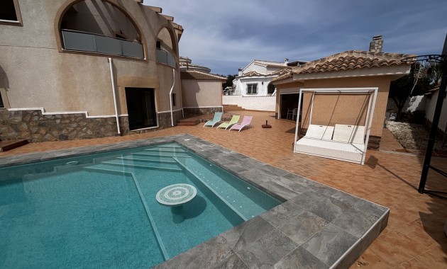 Venta - Detached Villa -
Ciudad Quesada - La Marquesa