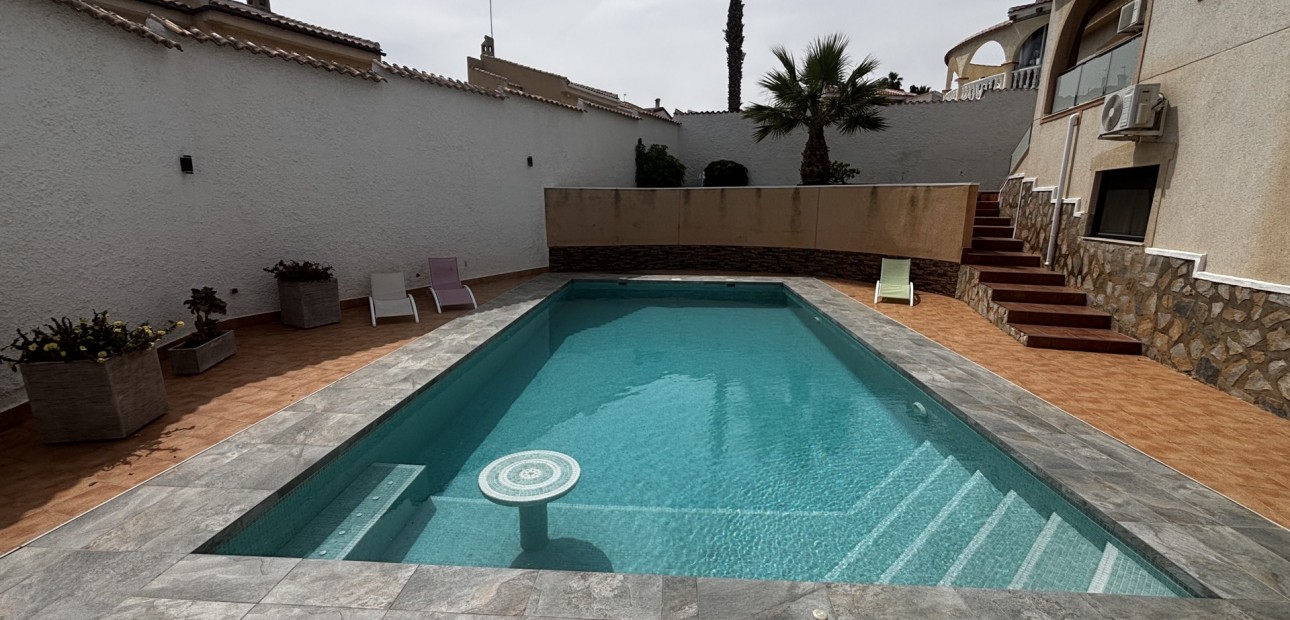 Venta - Detached Villa -
Ciudad Quesada - La Marquesa