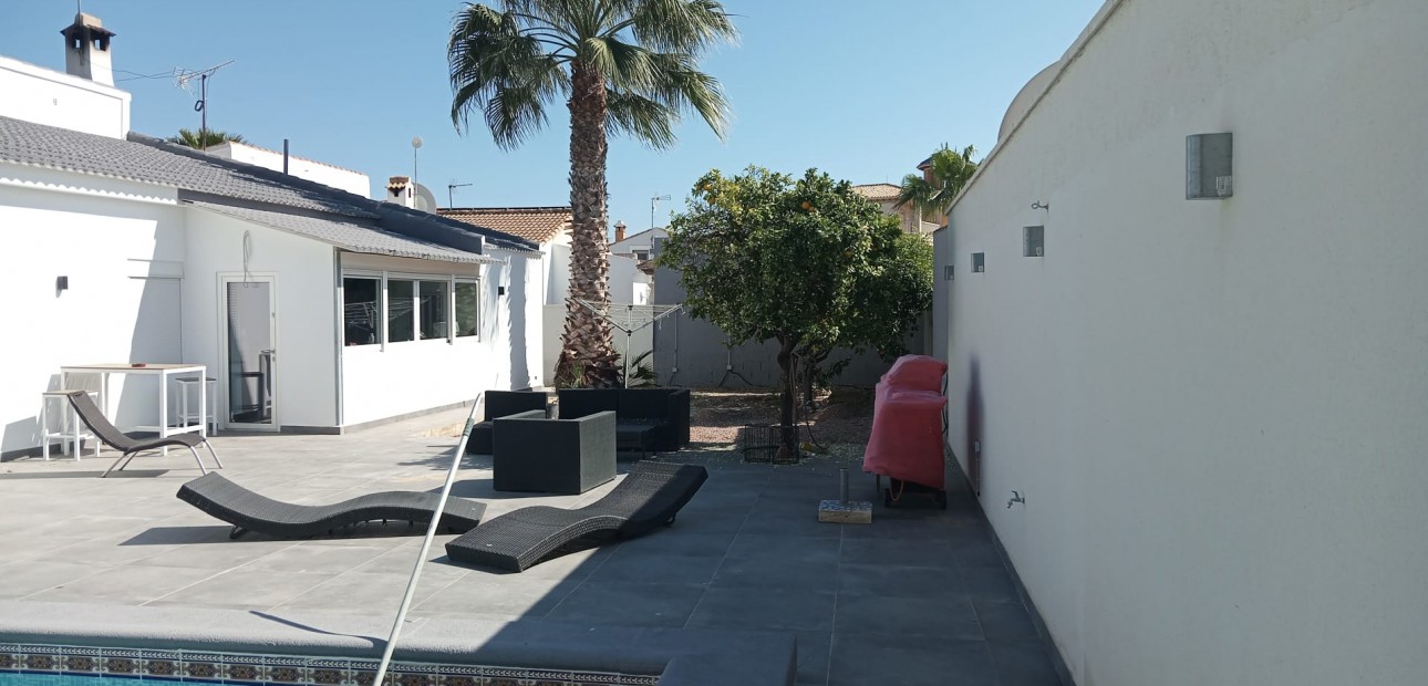 Venta - Detached Villa -
Orihuela Costa - Lomas de Cabo Roig