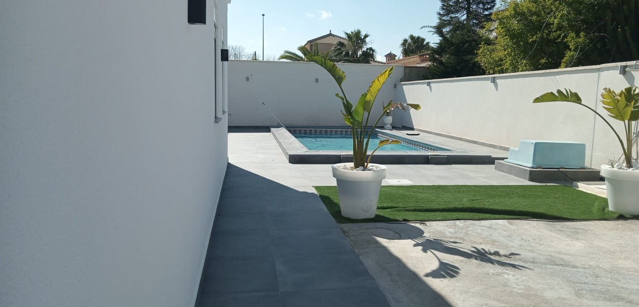Venta - Detached Villa -
Orihuela Costa - Lomas de Cabo Roig