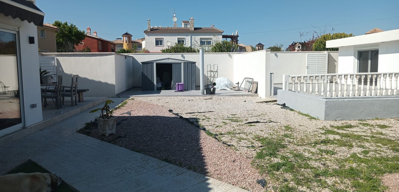 Venta - Detached Villa -
Orihuela Costa - Lomas de Cabo Roig