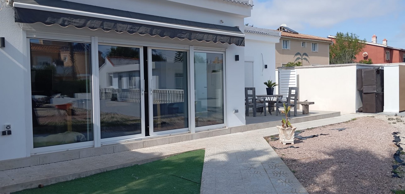 Venta - Detached Villa -
Orihuela Costa - Lomas de Cabo Roig