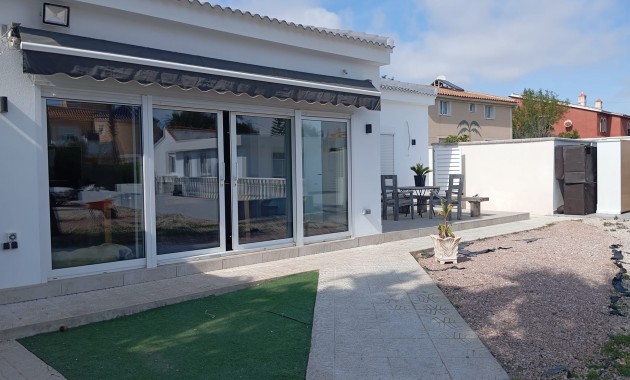 Venta - Detached Villa -
Orihuela Costa - Lomas de Cabo Roig