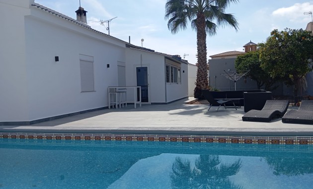 Venta - Detached Villa -
Orihuela Costa - Lomas de Cabo Roig