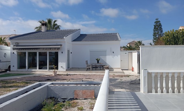 Venta - Detached Villa -
Orihuela Costa - Lomas de Cabo Roig