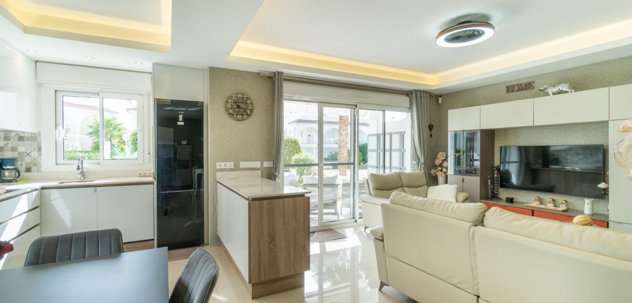 Venta - Ground Floor -
Rojales - Centro de la Ciudad Quesada