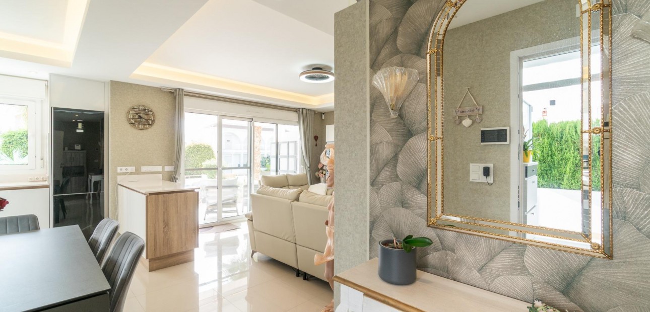 Venta - Ground Floor -
Rojales - Centro de la Ciudad Quesada