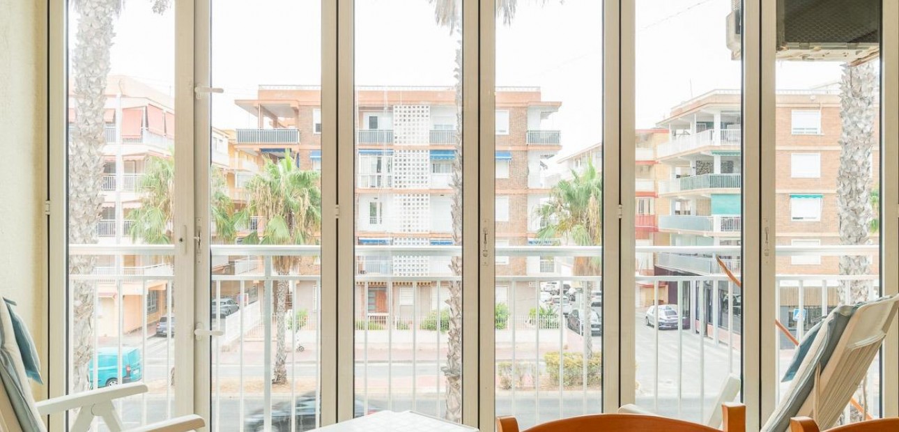 Venta - Flat -
Torrevieja - Playa de los Naufragos