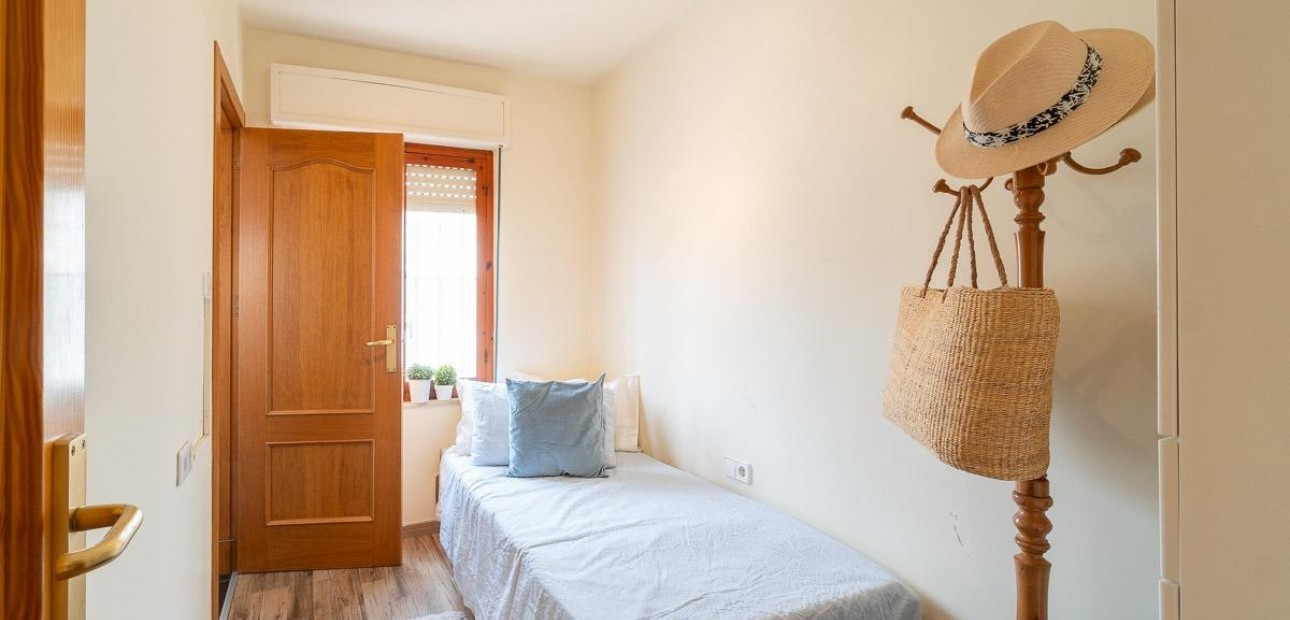 Venta - Flat -
Torrevieja - Playa de los Naufragos