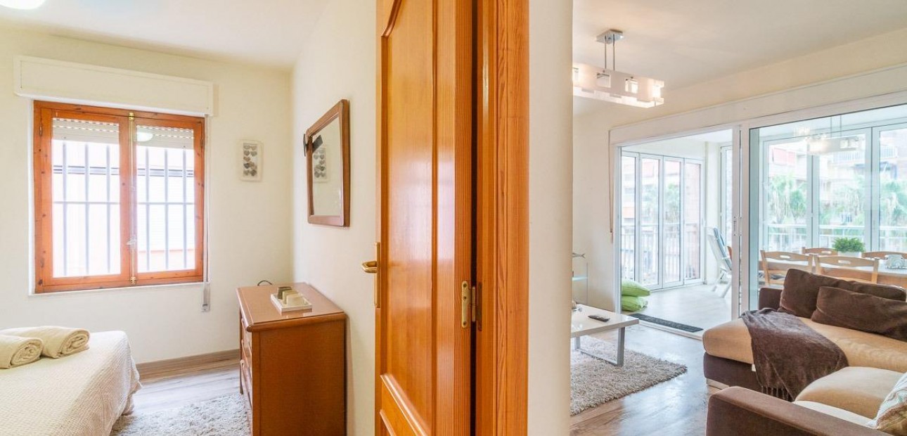 Venta - Flat -
Torrevieja - Playa de los Naufragos