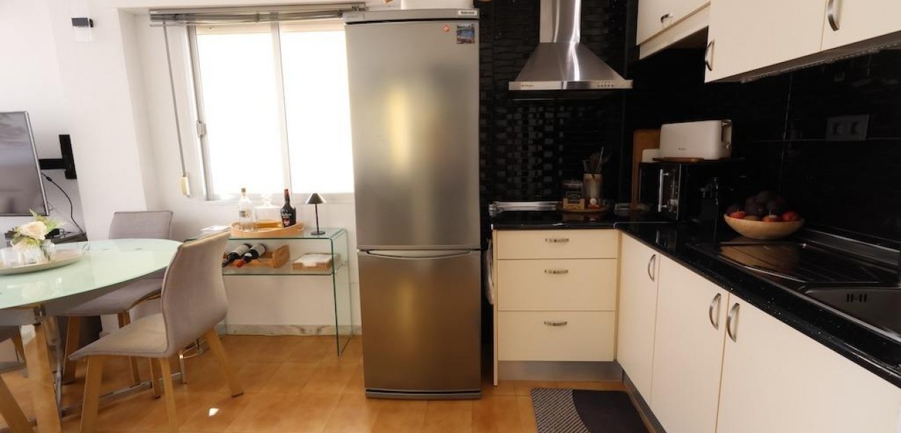 Venta - Apartamento / piso -
Torrevieja - La veleta